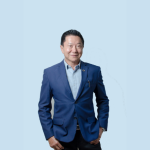 Milton Seigi Hayashi explica como a transformação estética pode fortalecer a autoconfiança e renovar a autoestima.