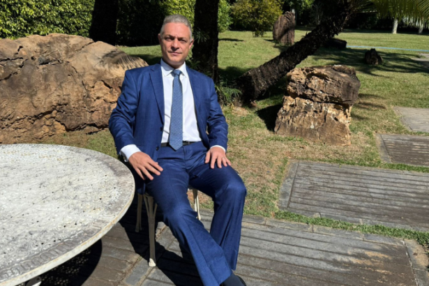 Leonardo Manzan apresenta soluções jurídicas para prevenir litígios no comércio de emissões e exportações sustentáveis.