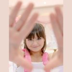 Com carisma e leveza, Juju Teófilo conquistou a atenção do público ao compartilhar suas metas para 2026 em publicação da Non Stop. (Créditos: João Bosco Fotografia)