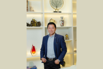 Milton Seigi Hayashi explica o processo de cirurgia plástica do planejamento à recuperação.