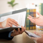 A assessoria jurídica preventiva ajuda empresas a reduzir riscos e evitar passivos legais no ambiente corporativo, explicam Gilmar Stelo e Stelo Advogados Associados.